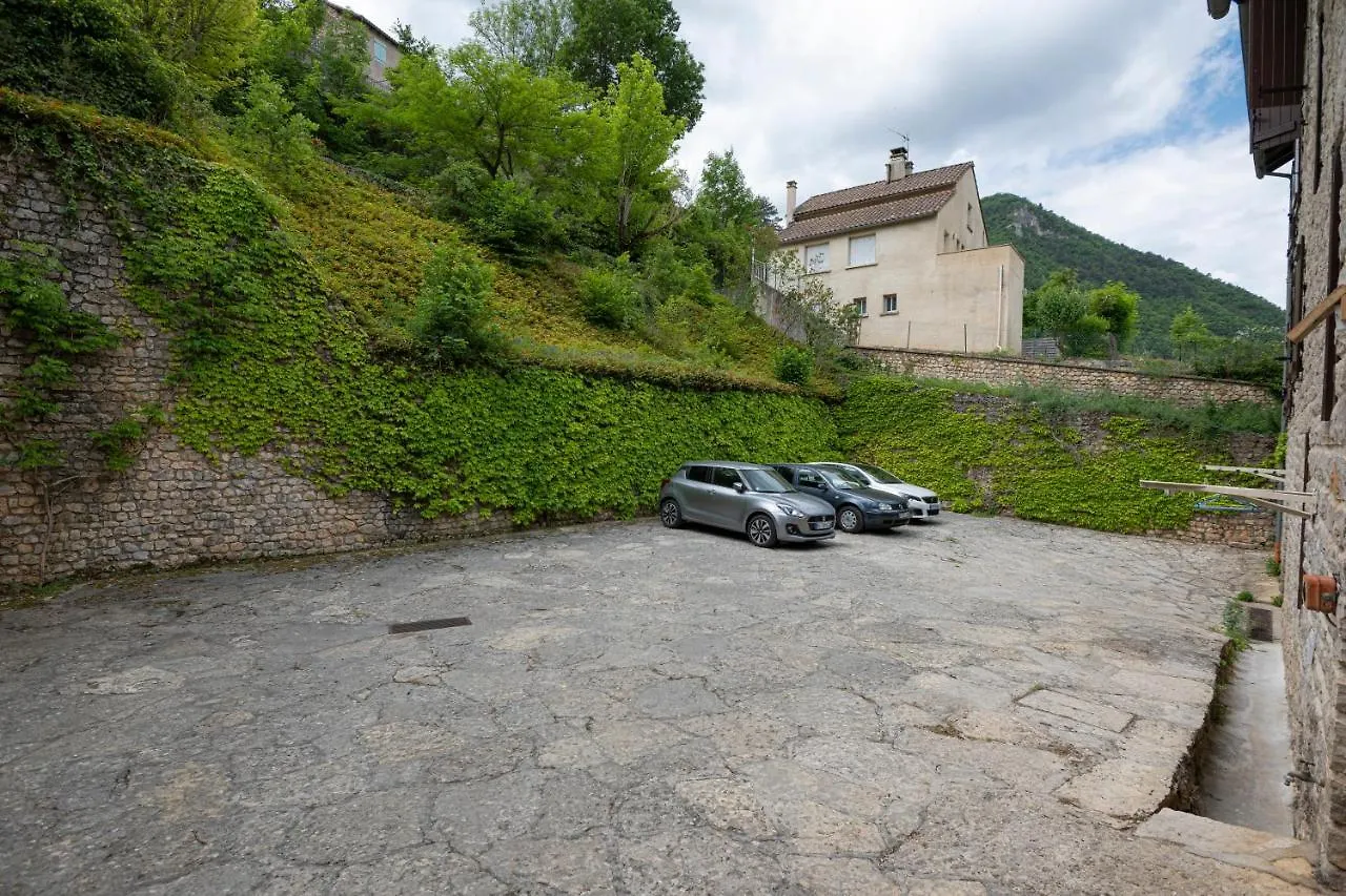 Le Roucadel Hotel Peyreleau 0*,